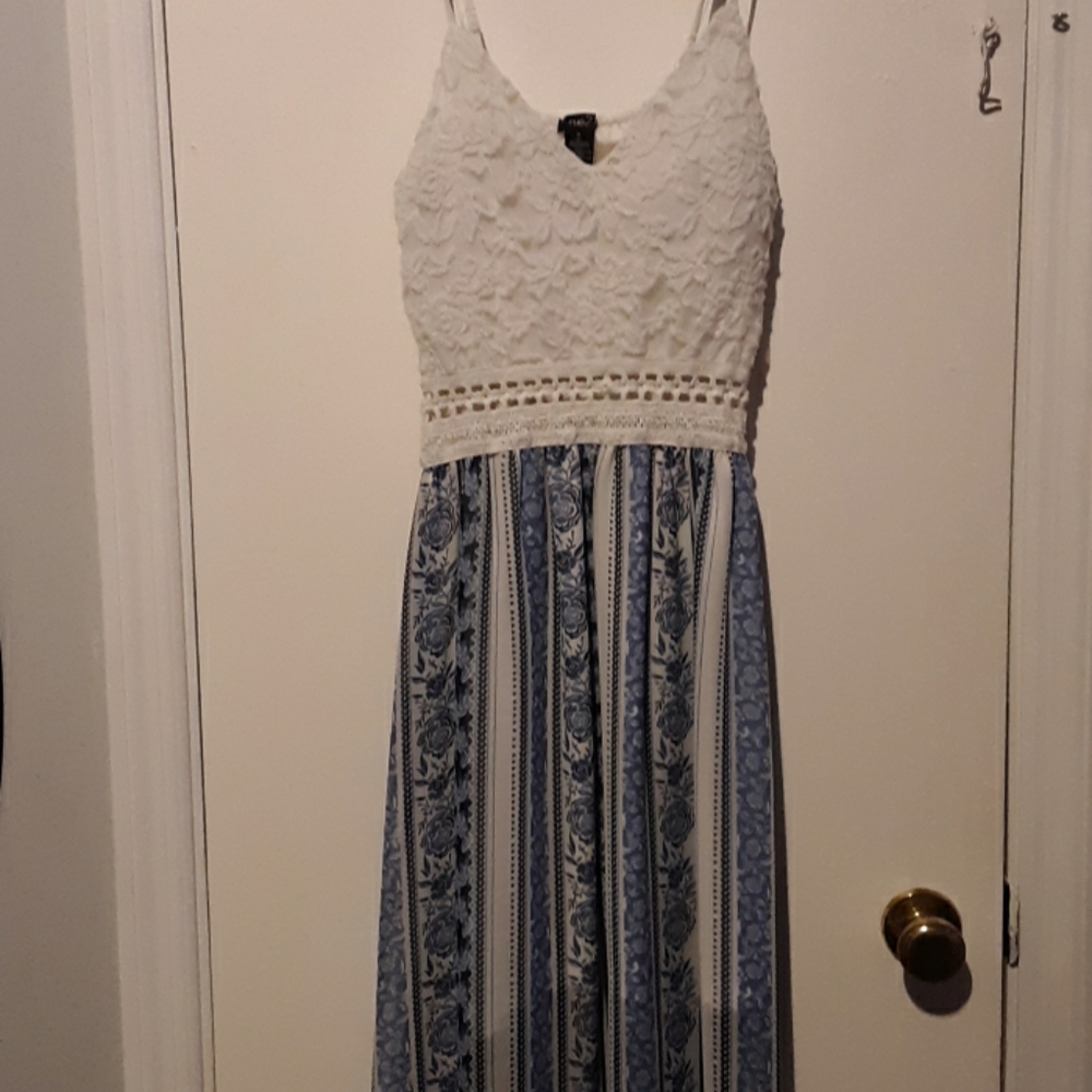 💙Maxi dress - Picture 2 of 4